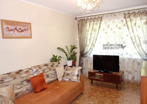 Пледы, чехлы и подушки на диван 001